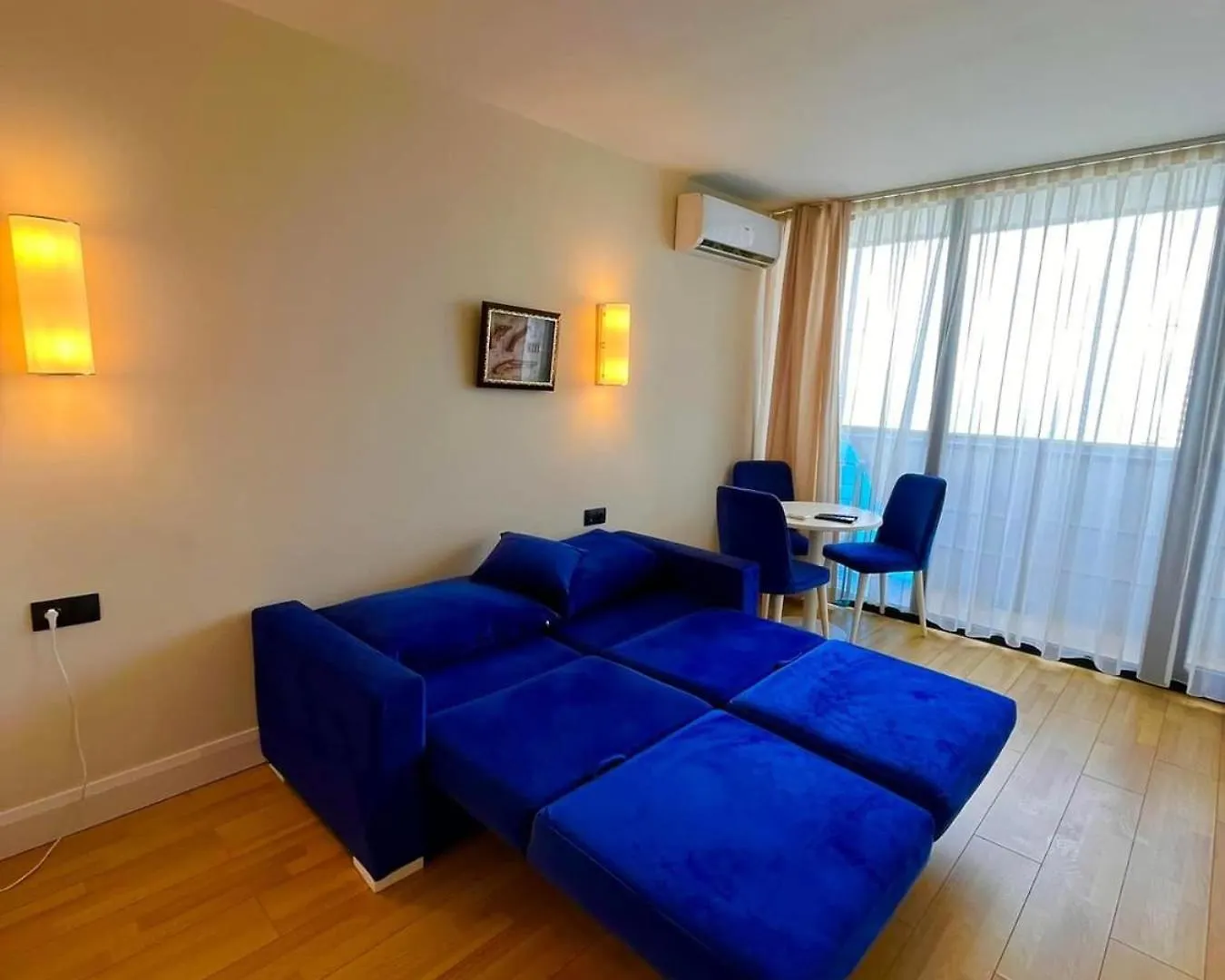 Delux Sea View Aparthotel In Orbi City Batumi 0*,