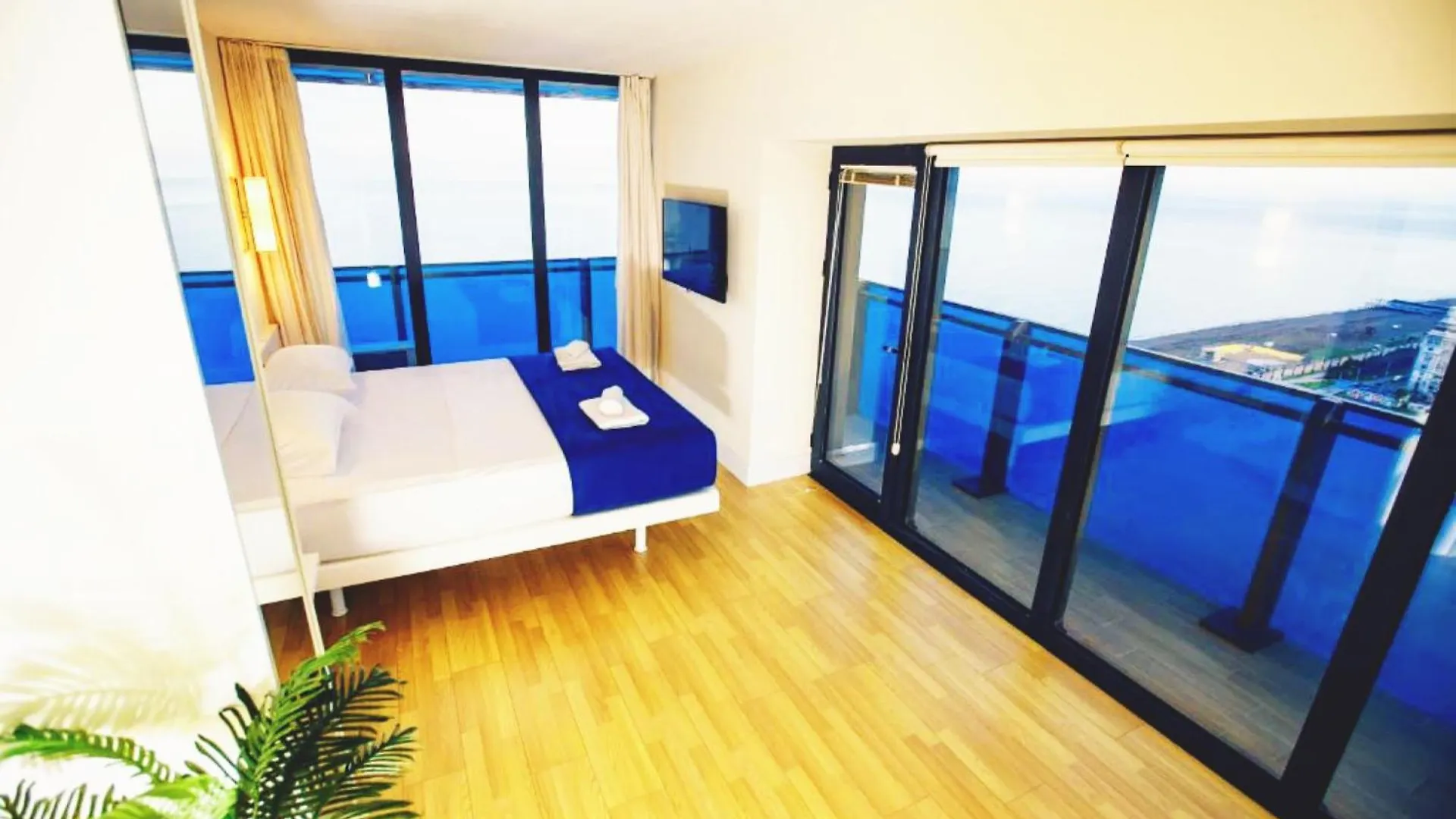 Delux Sea View Aparthotel In Orbi City Batumi