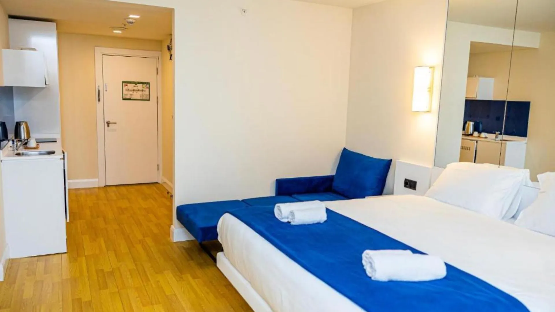 Delux Sea View Aparthotel In Orbi City Batumi Georgia